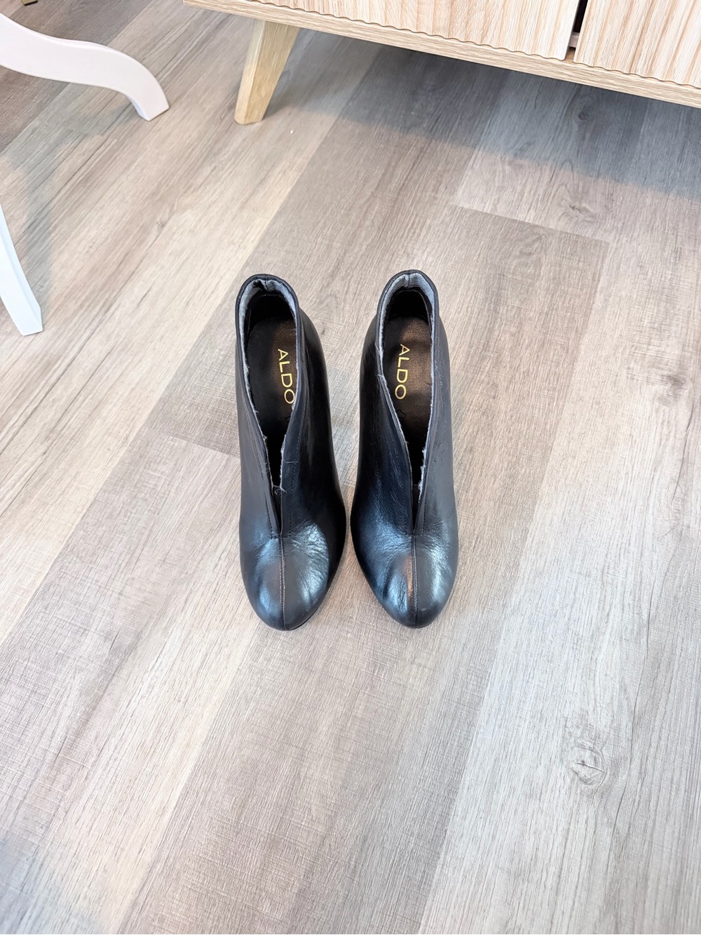 ALDO Black Leather Pointed Toe Ankle Booties